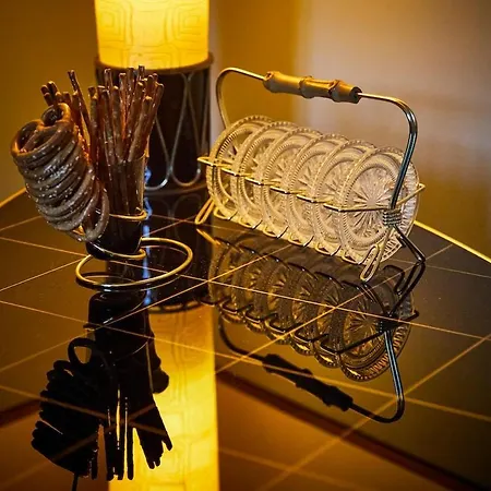 Vintage Am Wald Uni-nah Parkplatz, Hey, 1958!