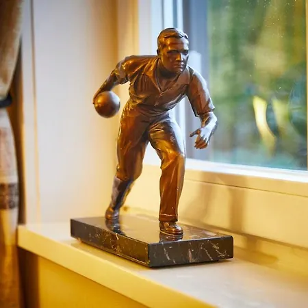 Vintage Am Wald Uni-nah Parkplatz, Hey, 1958!